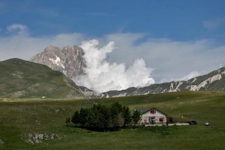 Rossella Caldarale, fotografa: rc rifugio racollo con gran sasso piana campo imperatore custom (3 di 8)
