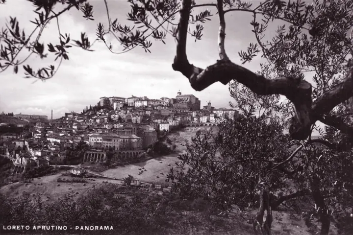 Cartolina di Loreto Aprutino