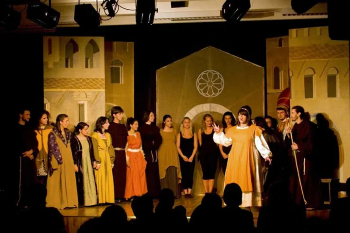 Teatro a scuola: francesco (168 di 194)