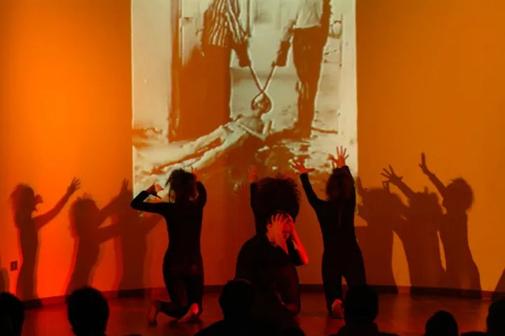 Teatro a scuola: il clandestino (100 di 194)