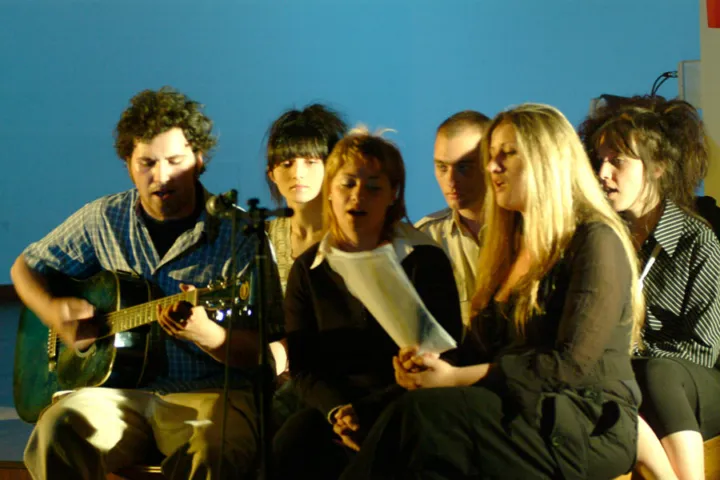 Teatro a scuola: il clandestino (107 di 194)