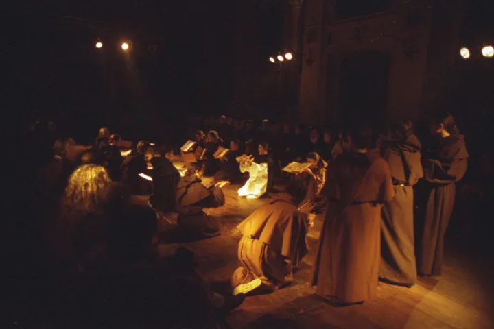 Teatro a scuola: nome rosa (172 di 194)
