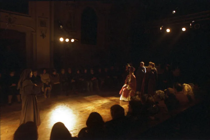 Teatro a scuola: nome rosa (177 di 194)